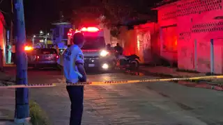 Ejecutan a hombre en Campeche y agresores escapan; autoridades lo relacionan con venta de drogas