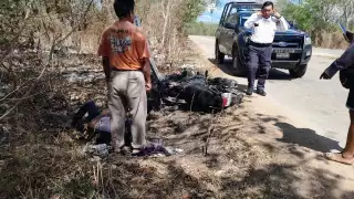 Motociclista en Calkiní sufre fracturas tras ser sacado de la carretera por vehículo que huyó