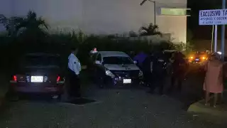 Detienen a conductor de taxi presuntamente por conducir bajo los efectos del alcohol