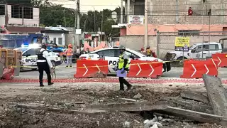 Tragedia en obra del Tren Ligero en Campeche: Muere trabajador tras caerle estructura metálica