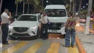 Camioneta particular colisionó contra vehículo oficial del municipio de Ciudad del Carmen