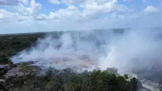 Ayuntamiento de Othón P. Blanco quema residuos en tiradero a cielo abierto de Mahahual 
