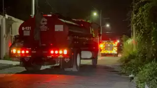 Sofocan incendio de Valle Dorado en Campeche