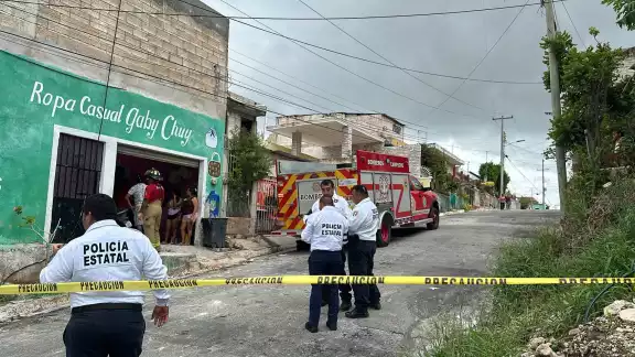 Un hombre murió en el techo de una vivienda mientras impermeabilizaba un predio Un hombre murió en el techo de una vivienda mientras impermeabilizaba un predio
