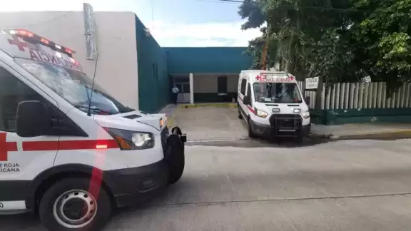 Dos trabajadores de Z Gas sufrieron quemaduras de segundo y tercer grado al rellenar un tanque estacionario en el fraccionamiento Evergel.