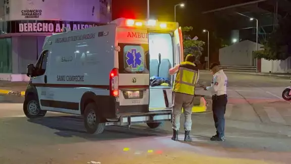 Motociclista hospitalizado luego de accidente en cruce con Ruiz Cortinez