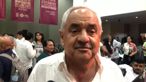 El secretario general de Gobierno, Armando Toledo Jamit, anunció que la Sedena intervendrá carreteras adicionales a las que ya fueron entregadas a Claudia Sheinbaum Pardo El secretario general de Gobierno, Armando Toledo Jamit, anunció que la Sedena intervendrá carreteras adicionales a las que ya fueron entregadas a Claudia Sheinbaum Pardo