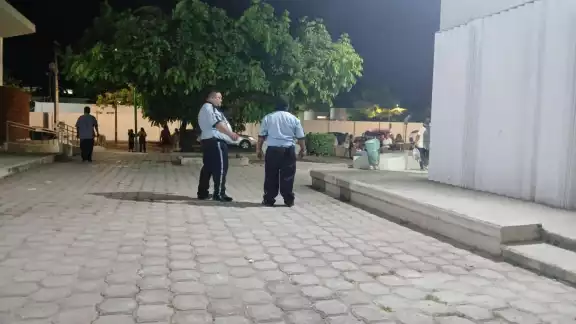 Presunto drogadicto irrumpe en el IMSS de Chetumal