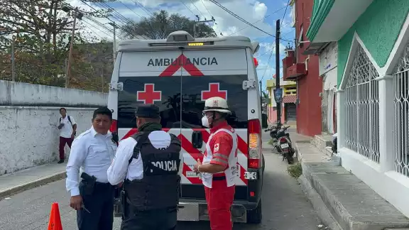 La falta de precaución y el exceso de velocidad causaron que dos menores de edad resultaran heridos La falta de precaución y el exceso de velocidad causaron que dos menores de edad resultaran heridos