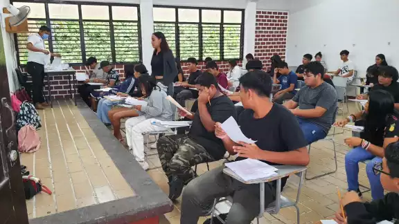 Este viernes 31 de octubre se suspenderán las clases, unos días antes de las festividades del 1 y 2 de noviembre Este viernes 31 de octubre se suspenderán las clases, unos días antes de las festividades del 1 y 2 de noviembre