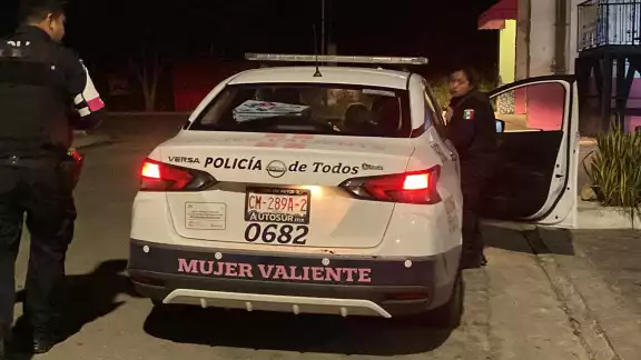 La familia fue llevada al hospital para una valoración La familia fue llevada al hospital para una valoración