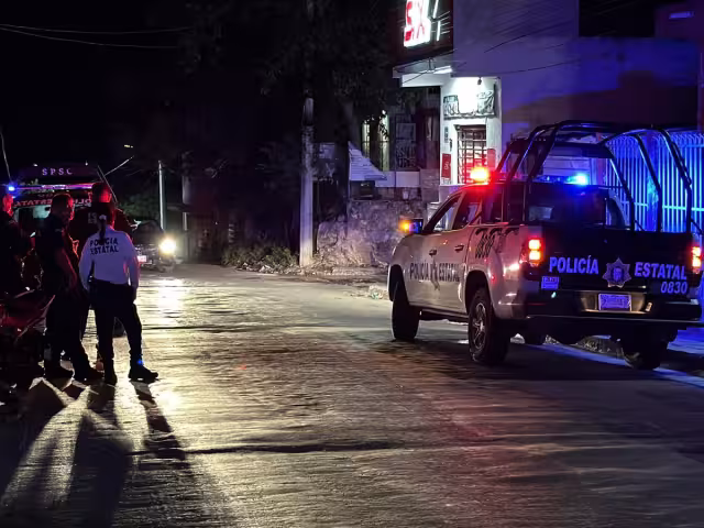 Policía asegura motocicleta a adolescentes que circulaban sin documentos