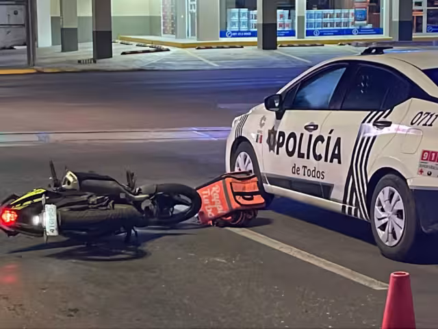 El accidente ocurrió en el cruce de la Avenida Colosio con Avenida Patricio Trueba de Regil a la 01:00 horas del viernes