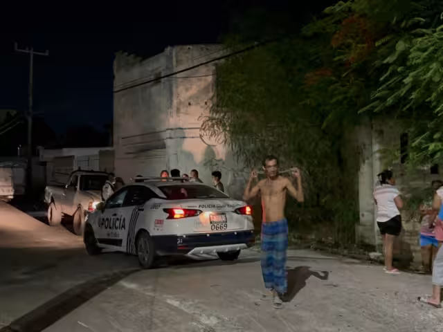 De choque a pelea campal: accidente en avenida Jaina moviliza a policías y paramédicos