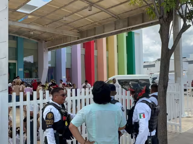 El incidente en el CENDI de la Av. Héroe de Nacozari fue causado por una fuga de humo en un aire acondicionado