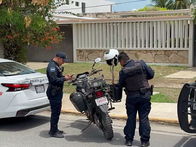 Conductores sancionados por licencia vencida, falta de placas y vidrios polarizados
