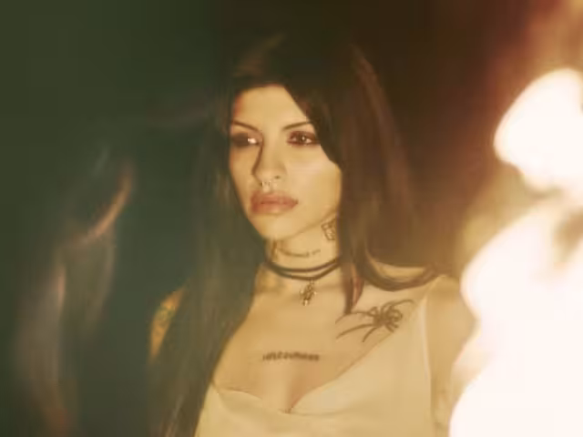 Cazzu comparte polémico mensaje tras visitar a su exsuegra