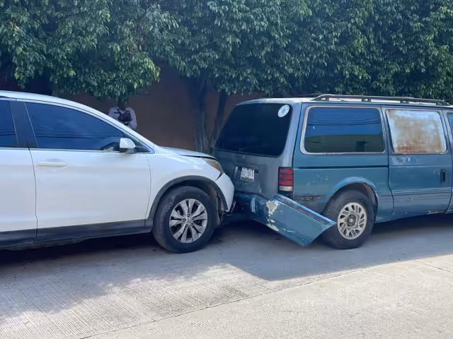 El conductor de una camioneta Honda CRV se durmió al volante y perdió el control