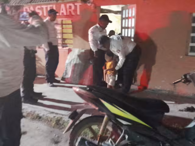 Vecinos de Unidad Esfuerzo y Trabajo 1 y la SPSC localizan a dos niños perdidos en la colonia Morelos.