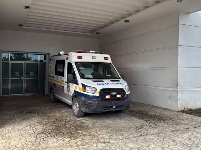 Un vendedor ambulante fue víctima de un intento de ejecución en la playa frente al hotel Palladium en Costa Mujeres