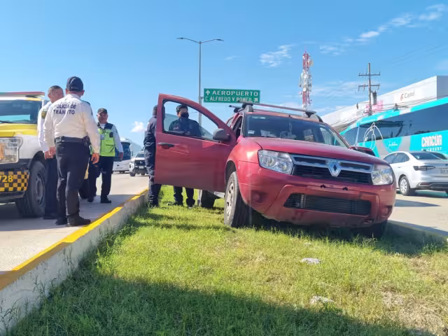 El vehículo fue remolcado por una grúa hacia el corralón