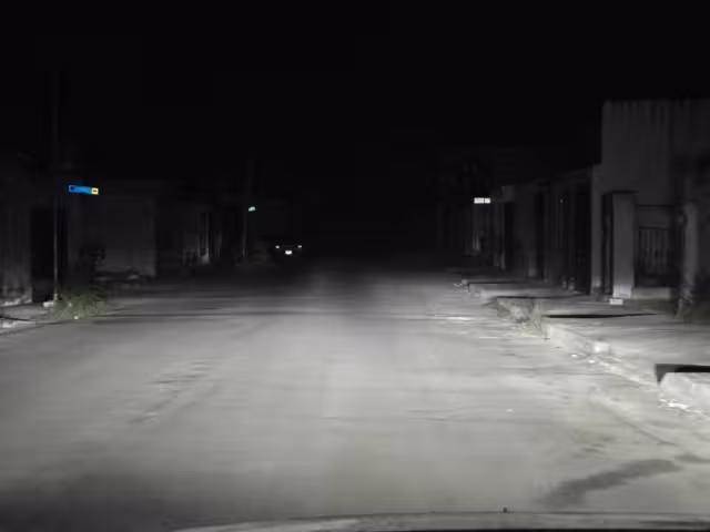 Apagones en el fraccionamiento Américas disgusta a ciudadanos en Quintana Roo