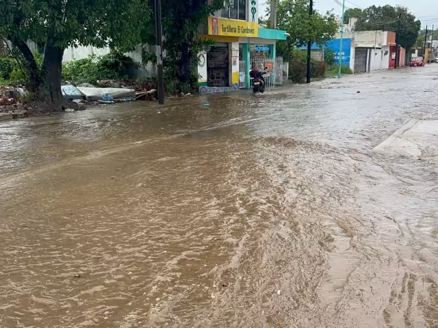 Se generan fuertes corrientes de agua