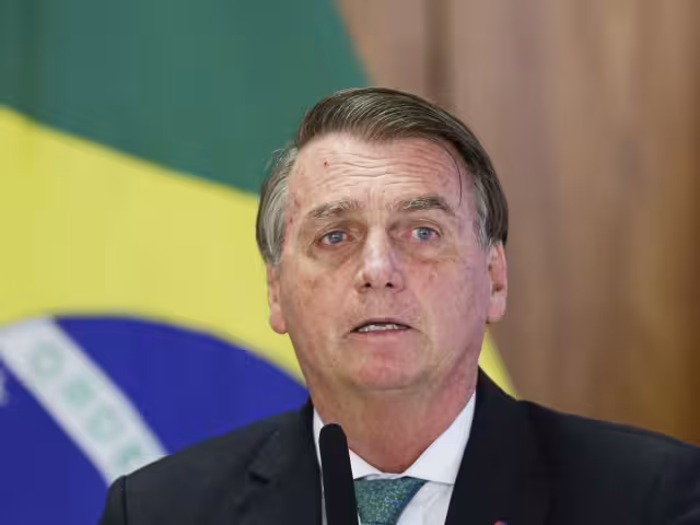 El expresidente Jair Bolsonaro es acusado por la Fiscalía brasileña de cinco delitos, incluyendo golpe de Estado
