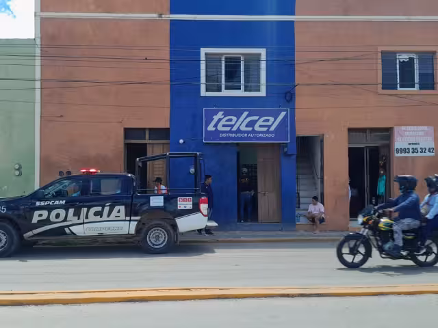 Un robo en Calkiní dejó un botín de más de 10 mil pesos y 60 celulares.