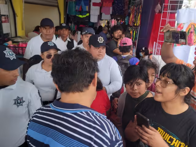 Un operativo sorpresa en el centro de Ciudad del Carmen resultó en el decomiso de varios cohetes