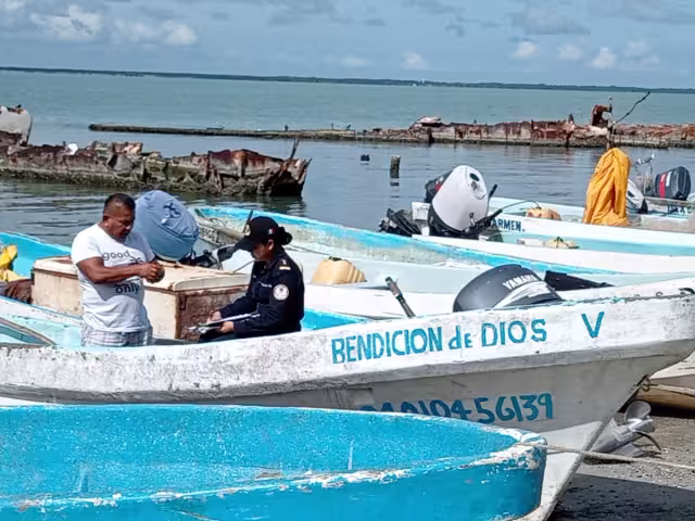 La Capitanía de Puerto en “Isla del Carmen” inició la verificación de embarcaciones pesqueras para otorgar el Certificado de Seguridad Marítima