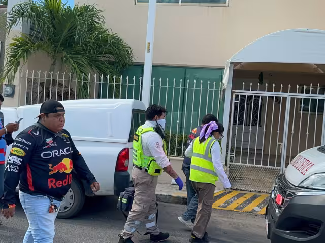 El motociclista resultó con lesiones