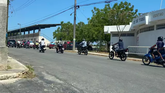 Se presume que intentaron intimidar a los votantes de la zona, pero estos no lo permitieron.