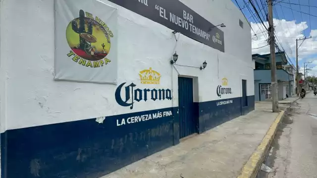Sujetos en motocicleta dispararon contra el bar “Nuevo Tenampa” en Campeche.