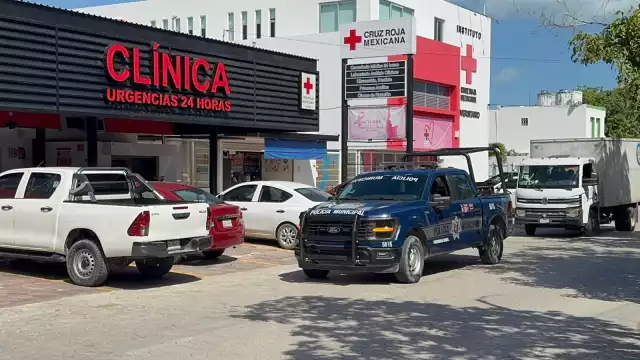 Debido a sus lesiones, fue trasladado a un hospital de la ciudad