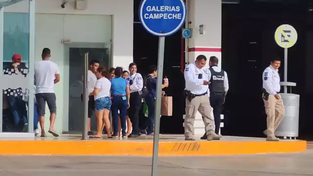 Mujeres colapsan en un banco de Campeche tras recibir llamada de extorsión