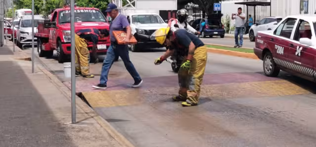 Un camión urbano fue el causante de la mancha de diésel
