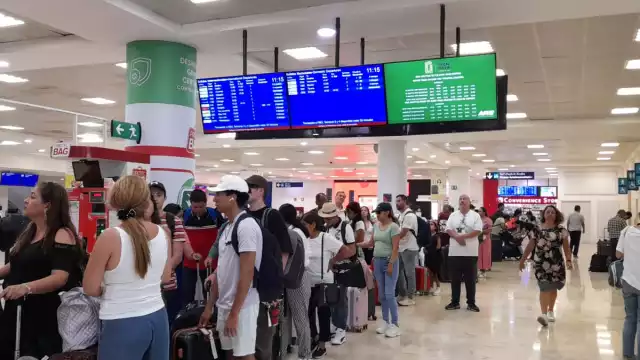 El aeropuerto de Cancún reportó 18 vuelos menos que el sábado