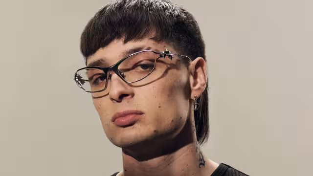 Peso Pluma sorprende a sus fans con un drástico cambio de imagen