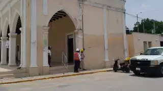  Con "diablito", Junta Municipal    de Becal, Campeche se roba energía eléctrica     