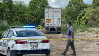 Hallan cuerpo de un hombre dentro de un tráiler en Campeche: EN VIVO 