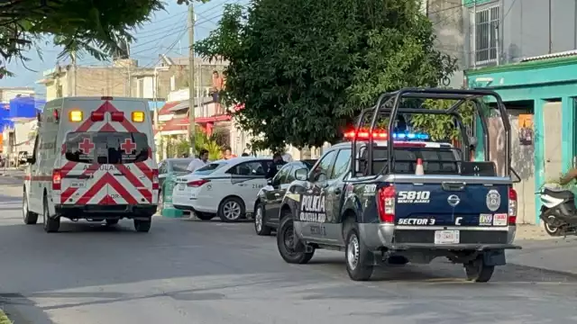 Agentes policiacos y de emergencias acudieron al sitio en Cancún