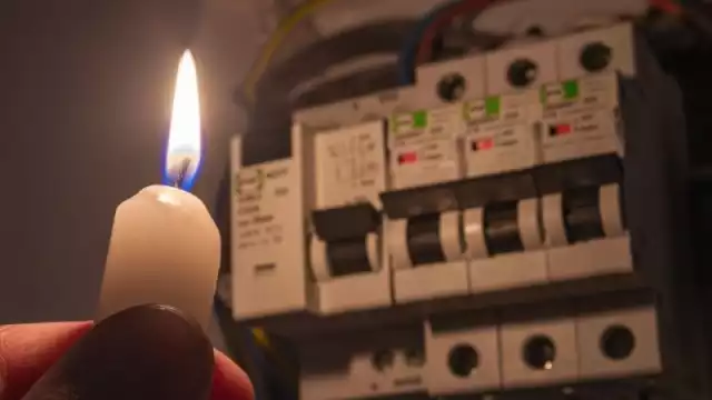 Así puedes denunciar a la CFE por daños causados por apagones