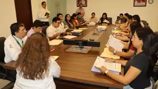  Se suman más de 20 médicos especialistas al IMSS-Bienestar    en Campeche