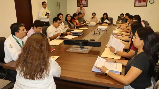 Esta contratación fortalecerá los servicios de salud en 10 hospitales