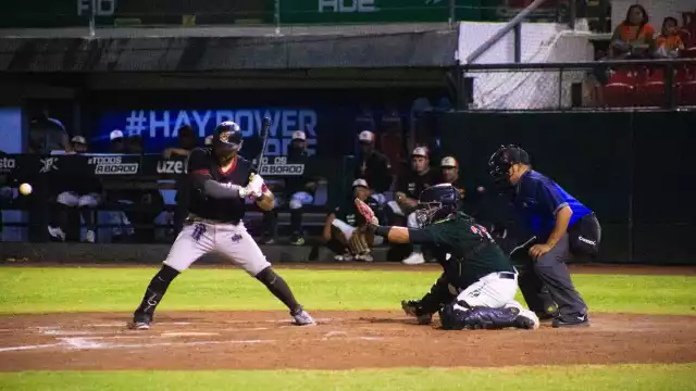 División de triunfos en el 'Clásico Peninsular'