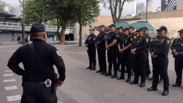 Según se informó, uno de los participantes en el video era un policía de verdad