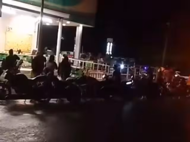 Fue en el estacionamiento de la Bodega Aurrera donde sucedió la riña.
