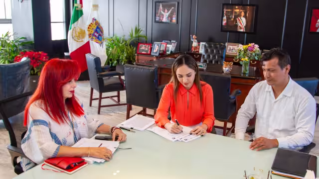 Ayuntamiento de Campeche firma convenio para beneficiarse con programa de construcción de vivienda