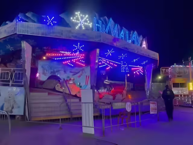 El desprendimiento de una llanta del juego mecánico “Himalaya” casi ocasiona una desgracia en Sabancuy